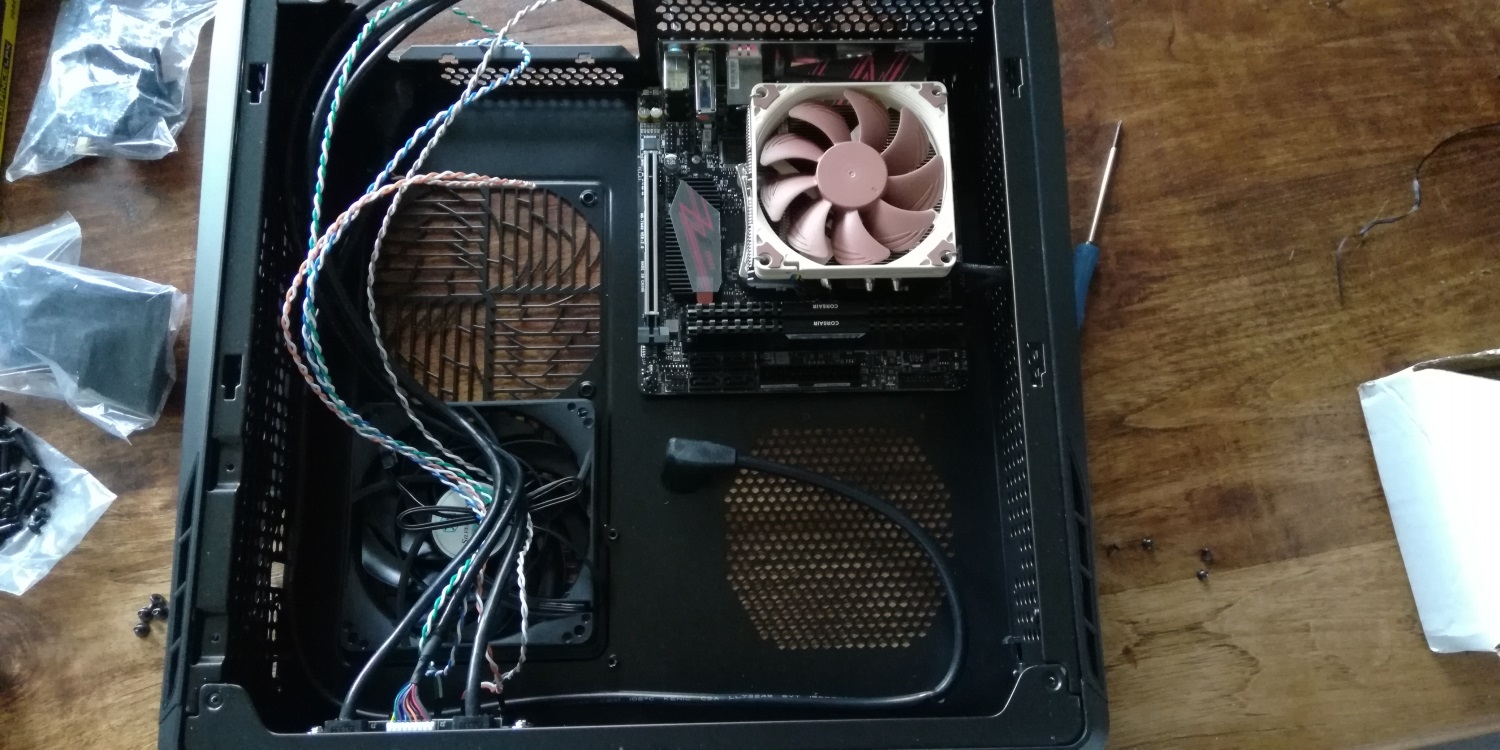 Project 8 behuizing leeg