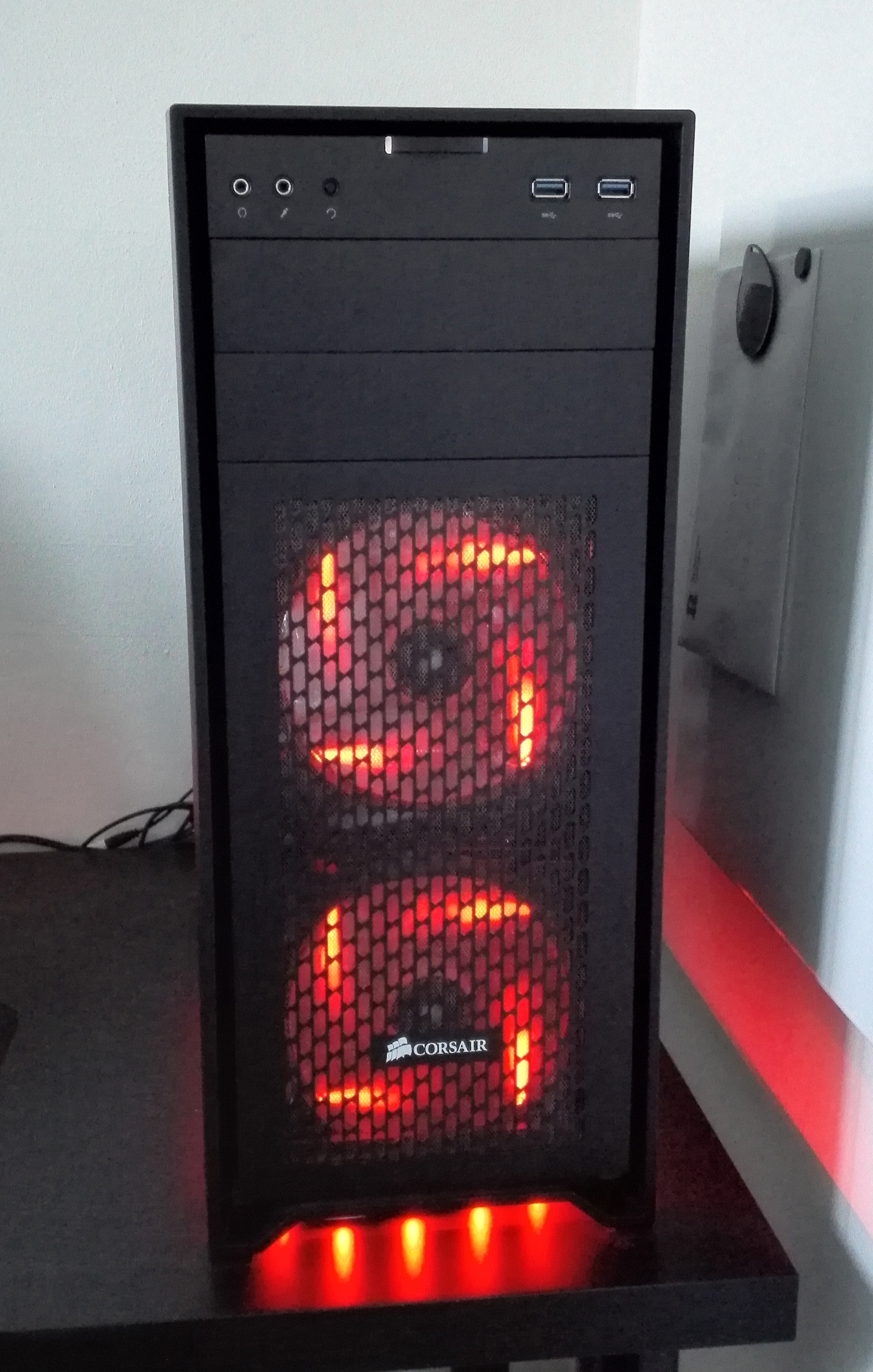 PC Rood Zwart Voorkant